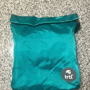 NWT Trtl Plus Travel Pillow